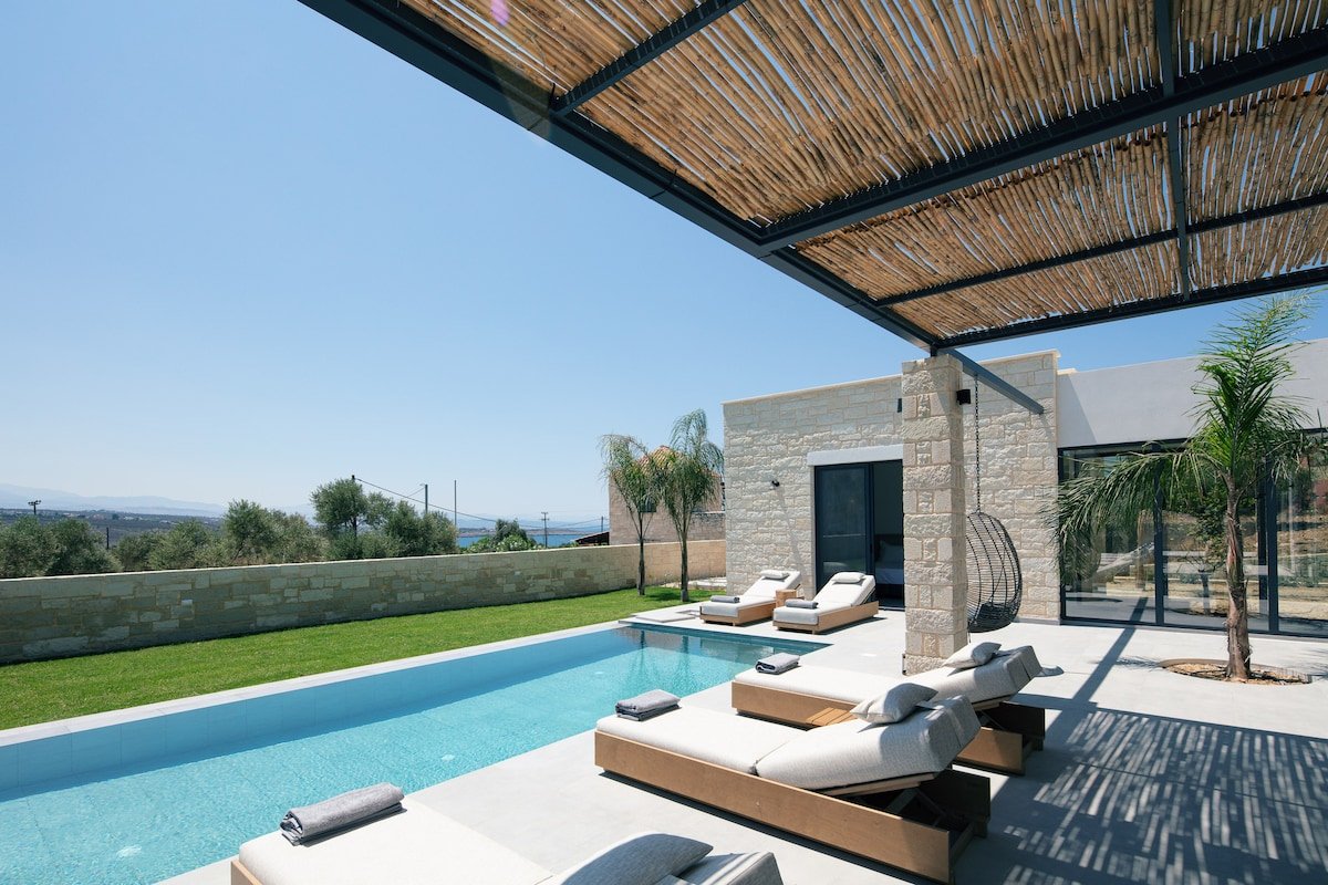Ikritis Villa ΙI – 1,2Km to beach & sea views! gallery image 4
