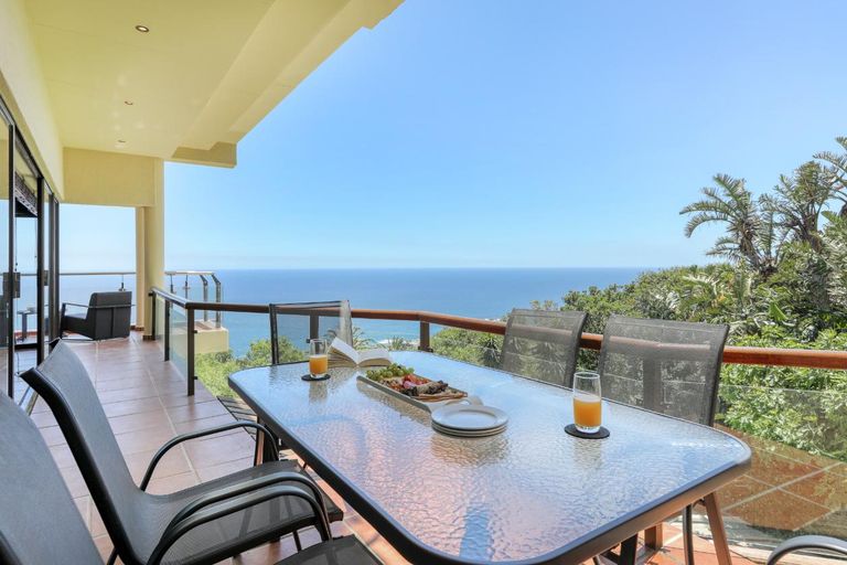 Villa Sol Camps Bay - Family retreat with views