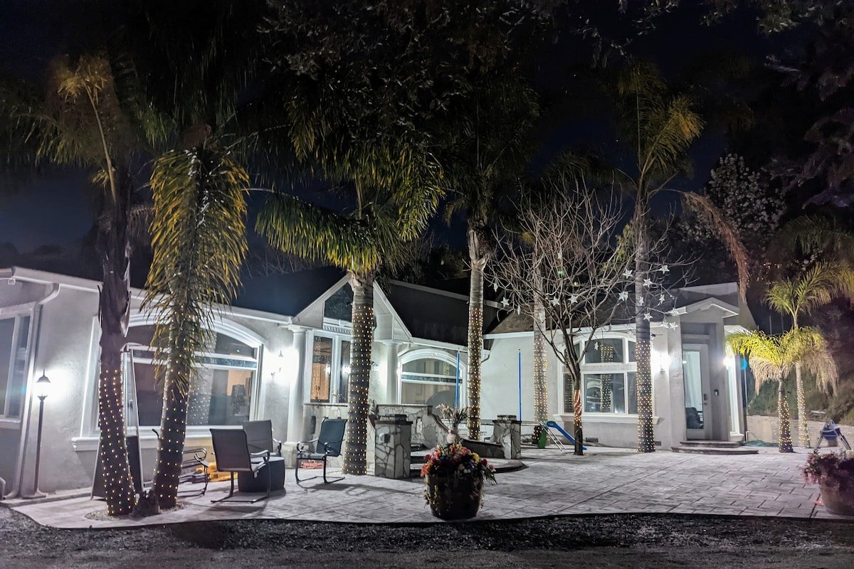 Peaceful Residence overlooking City gallery image 4