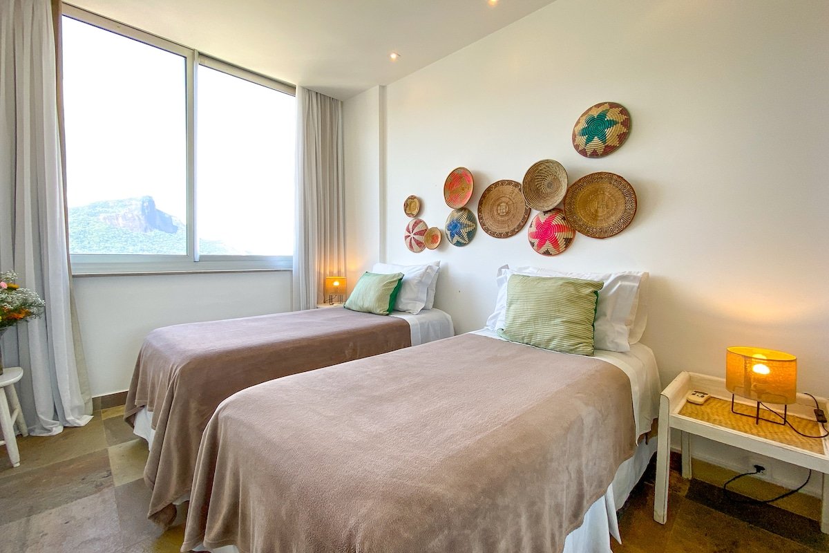 The VIEW!For families.Cleaning 2/7. Nanny possible gallery image 4