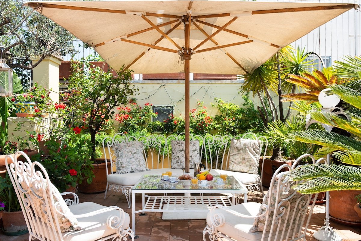 TreasureRome Daphne Terrace Suite 2br gallery image 2