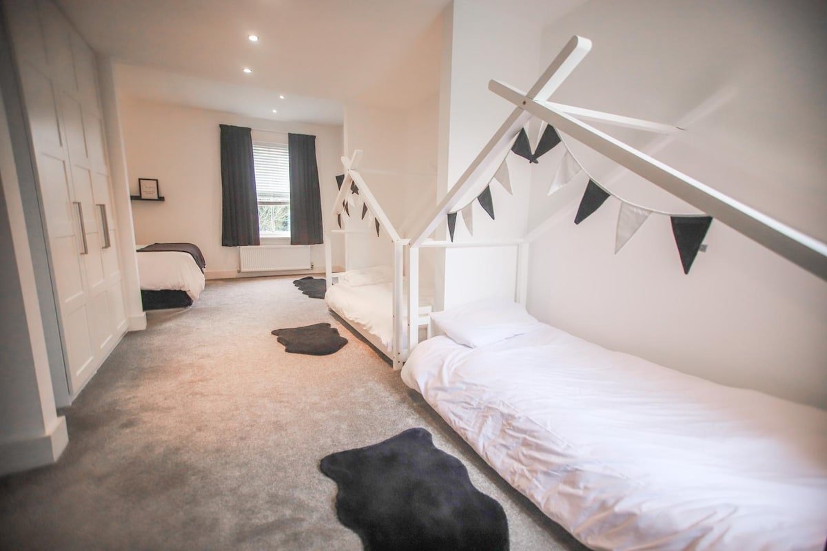 The Secret Garden gallery image 3