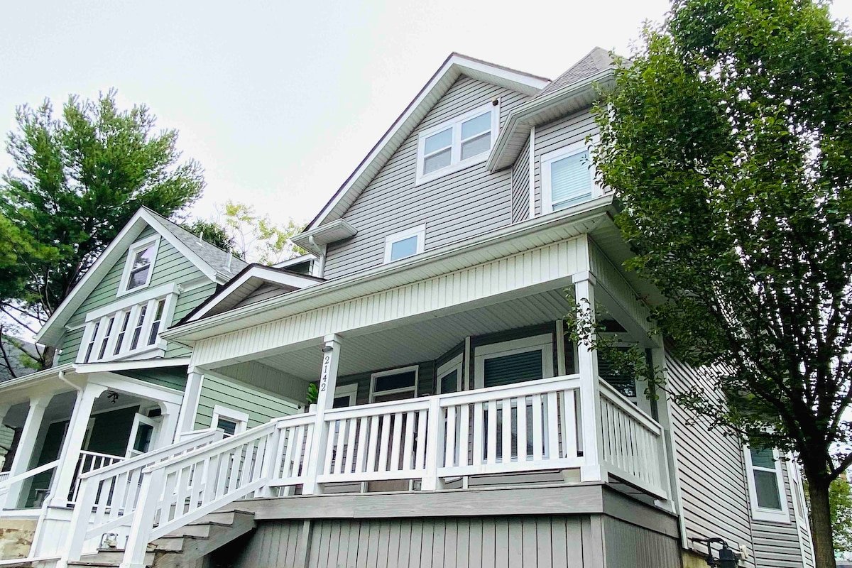 The Big House Near OSU gallery image 4