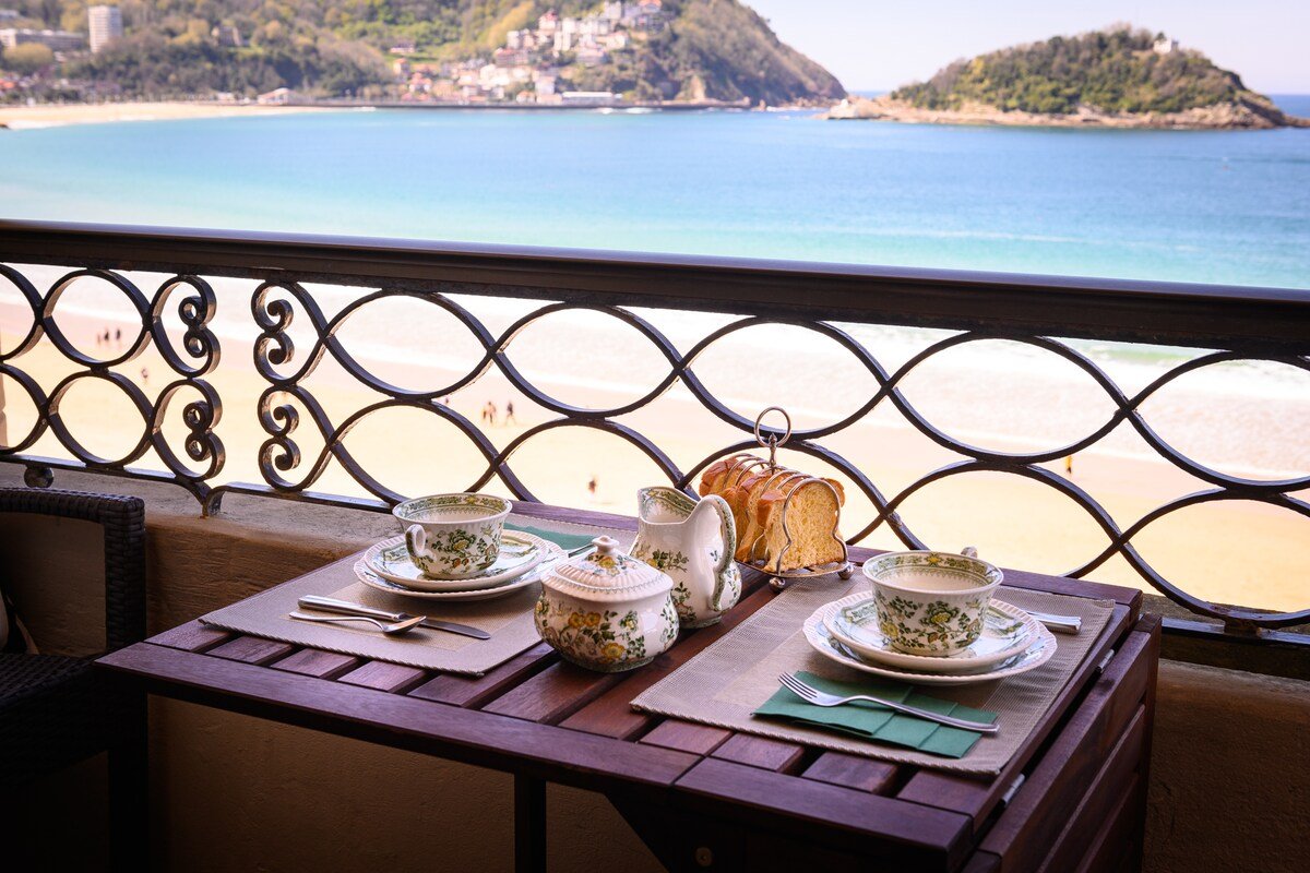 ¡Las mejores vistas a la Bahía de la Concha! gallery image 5