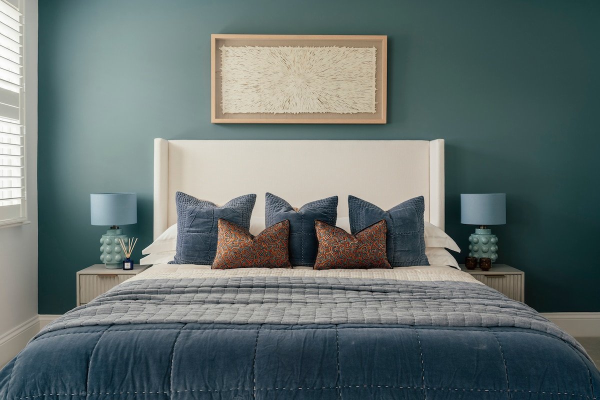 Beautiful Fulham Townhouse with Games Room & Bar gallery image 5