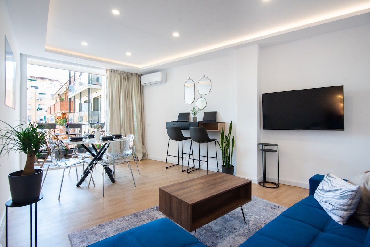 Family flat second line to the beach Poblenou area gallery image 3