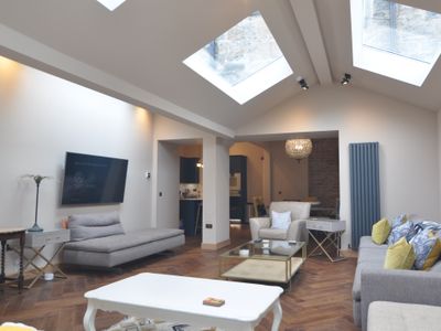 A fabulous Town House (licence no: EH-70296-F)