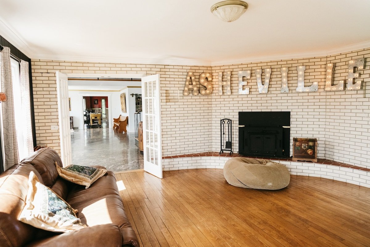 Mansion on Private Mountain | Minutes to Asheville gallery image 4