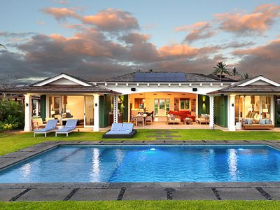Hale Leilani: Plantation Villa w/ Ocean View, Pool