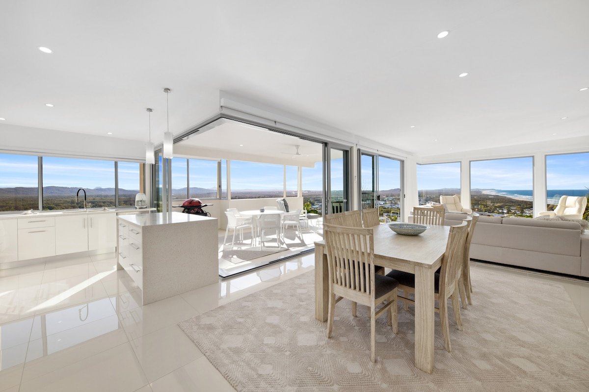 Beached @ Coolum gallery image 5