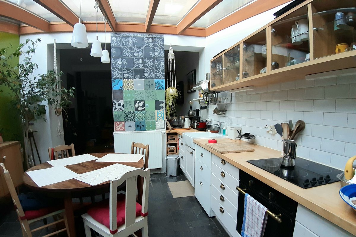 La petite maison dans l’impasse. pour famille