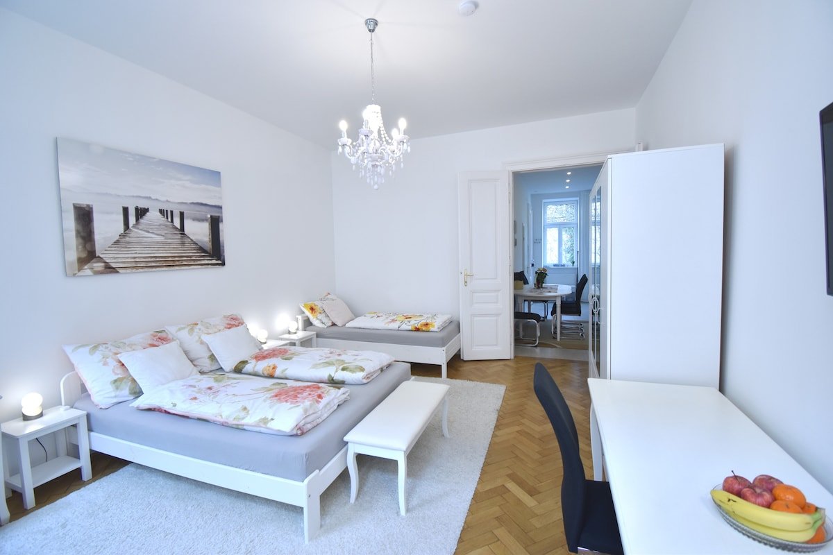 Cosy 3 Room Viennese Flat – 10min to City Center gallery image 3