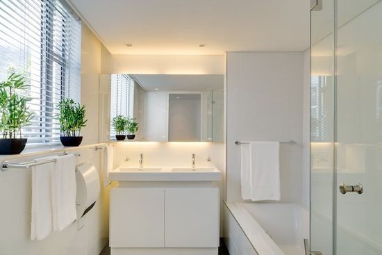 Photo 2 of Villa Maxima accommodation in Camps Bay, Cape Town with 6 bedrooms and 5.5 bathrooms