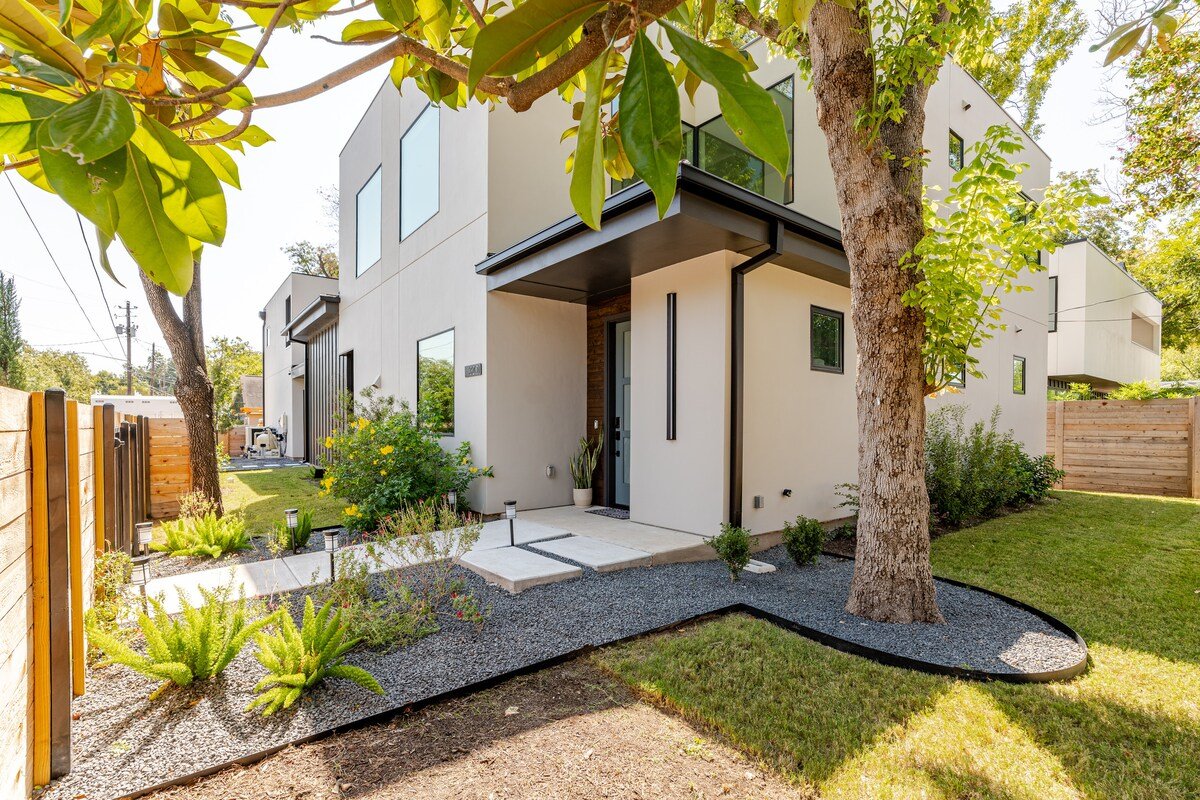 HomeLux gallery image 4