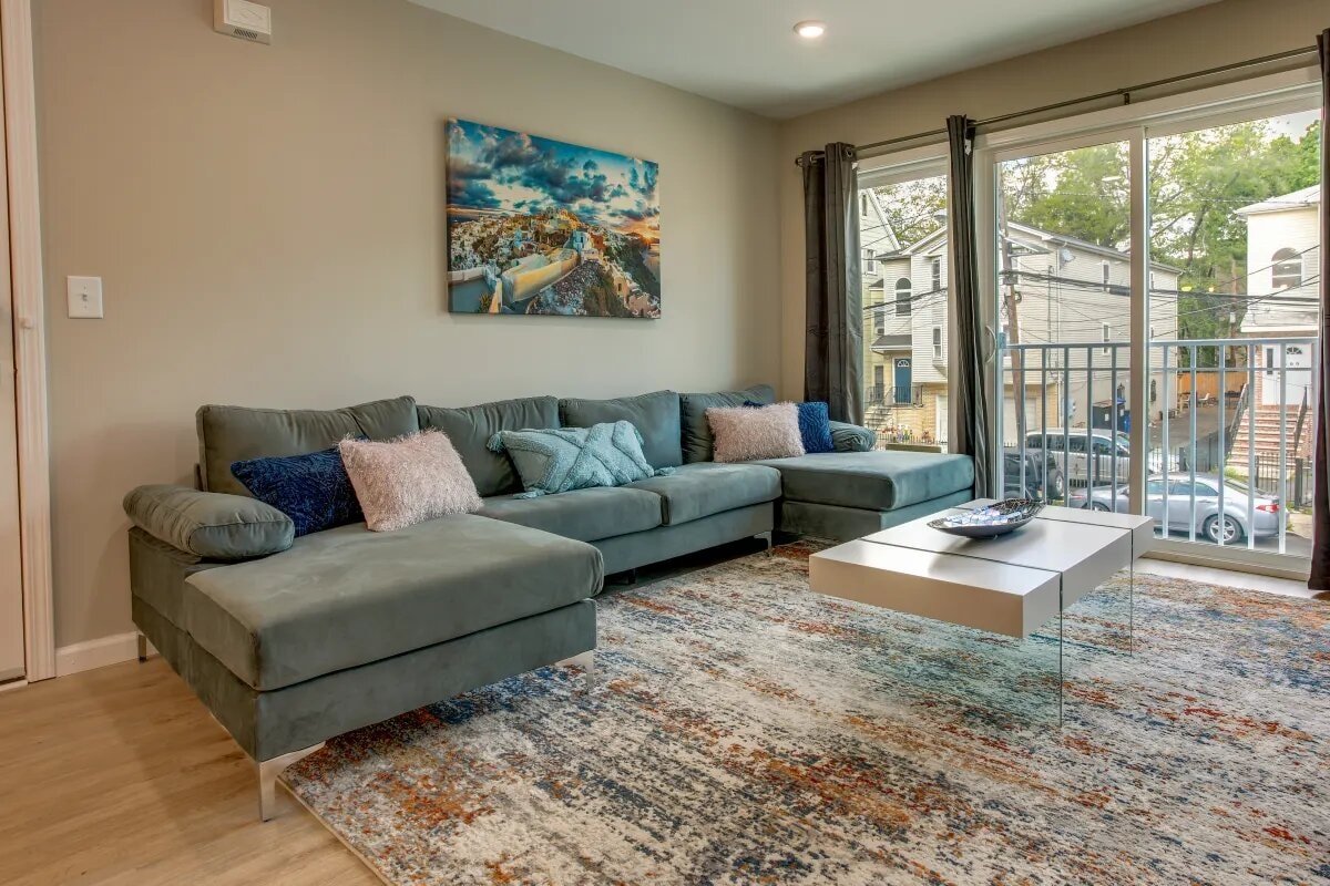 Modern City Getaway Near Downtown Newark, NYC, EWR gallery image 3