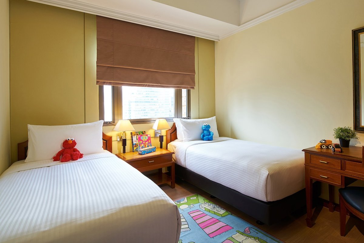 Lovely 3BR Apt in the Heart of Orchard Road gallery image 5