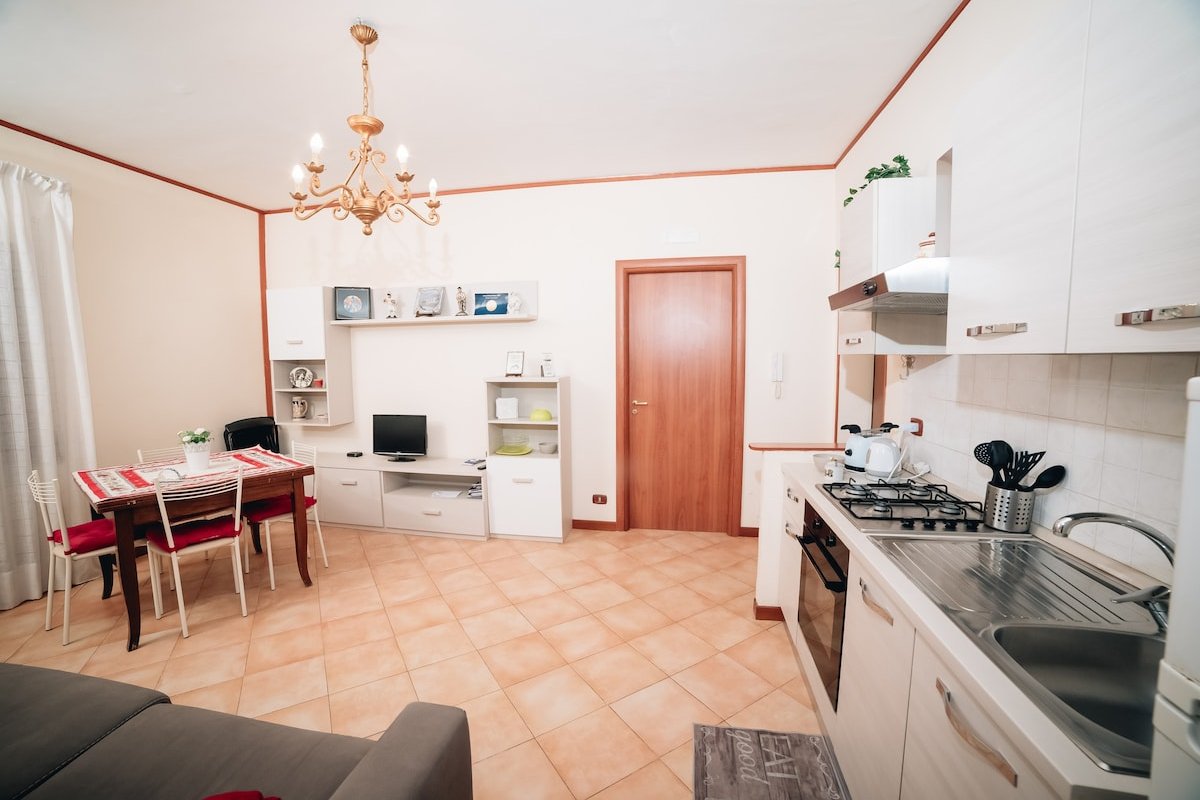 Guest House for Group with Parking gallery image 4