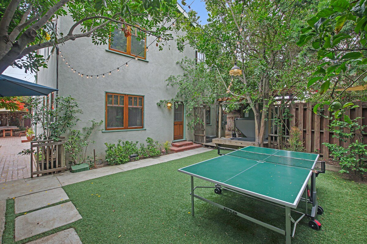 Character in Venice Beach!! gallery image 3