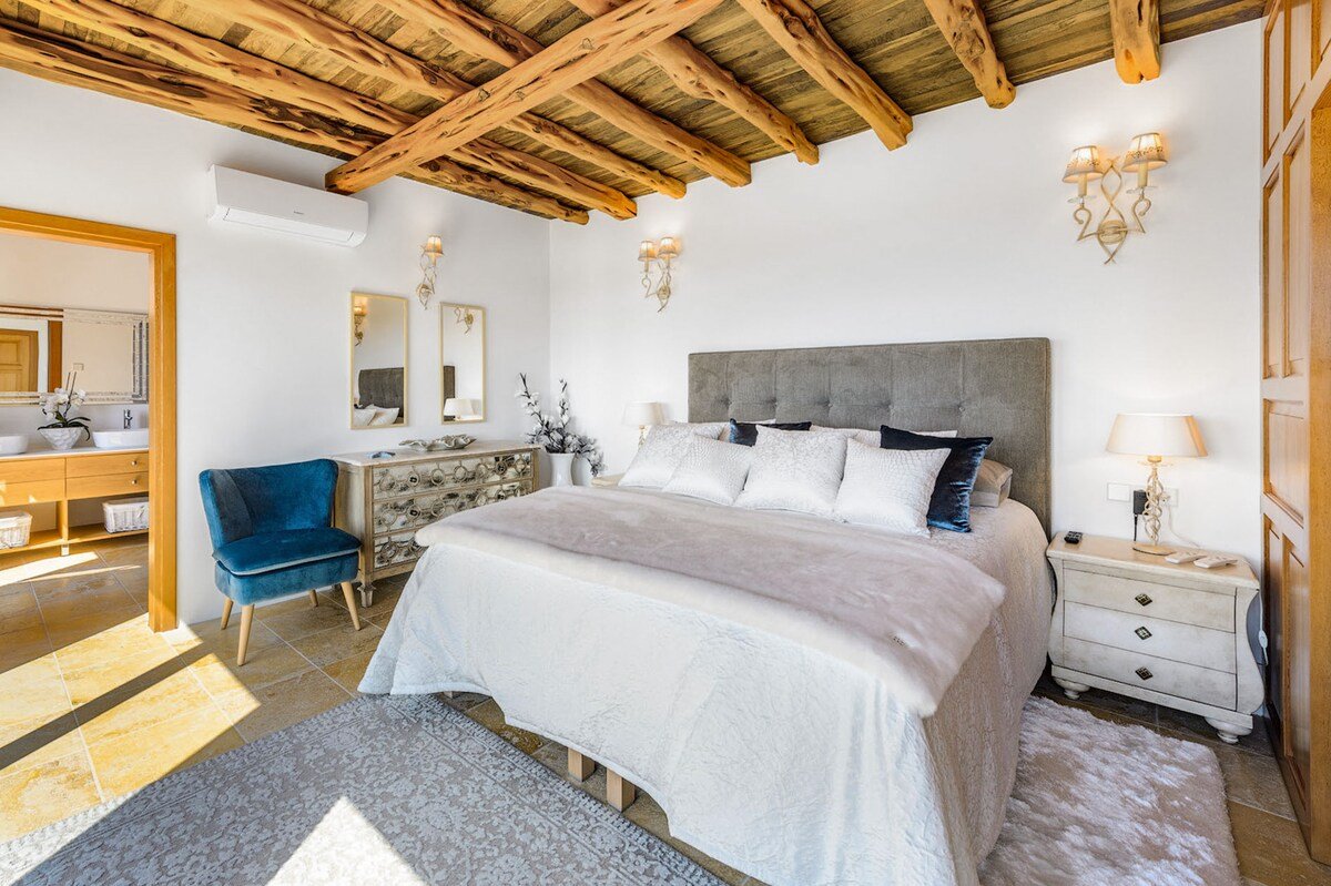 Santa Eulalia- Sea Views- Garden- Bbq-Private Pool gallery image 4