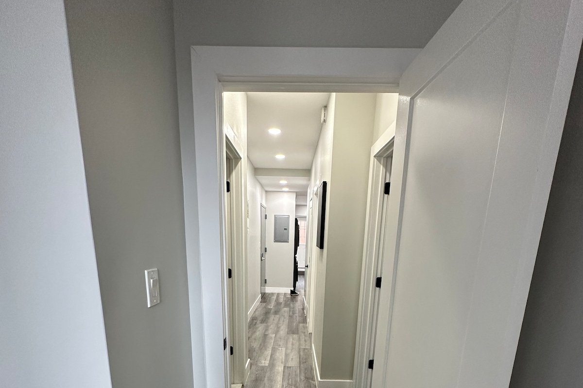 Central Park 4 Bedroom Gem -Rare gallery image 4