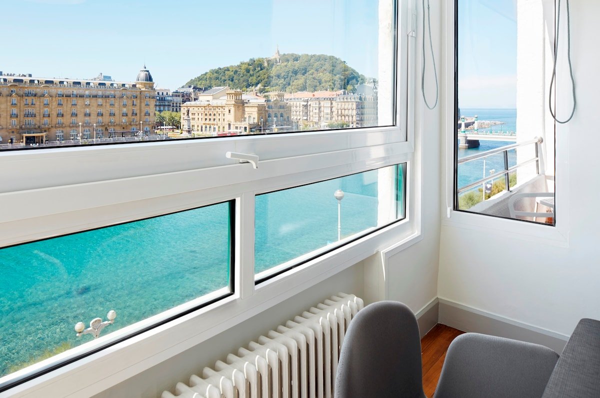 Okendo by FeelFree Rentals gallery image 5