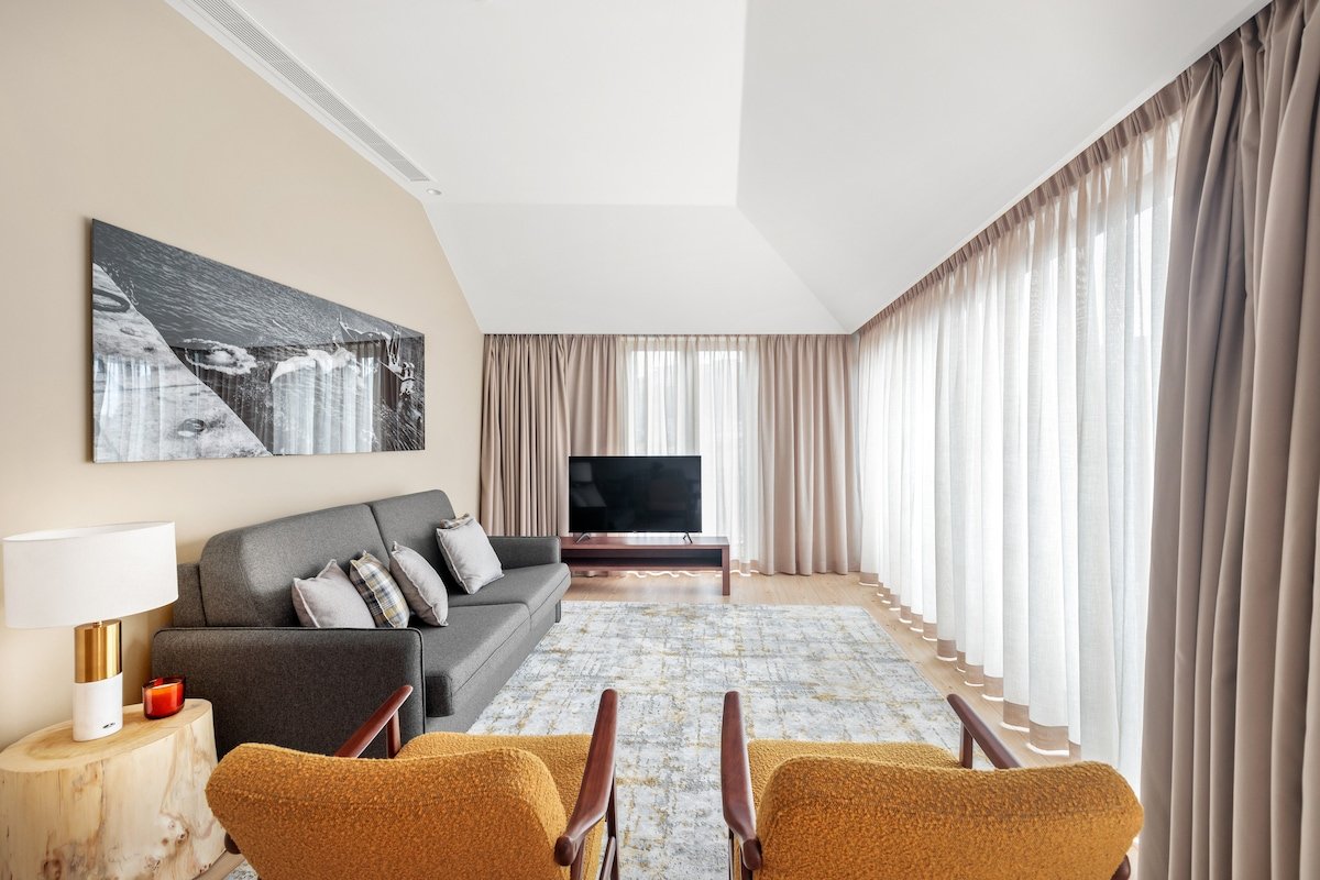 River View Stunning Ap| @108mmhose W Breakfast gallery image 3