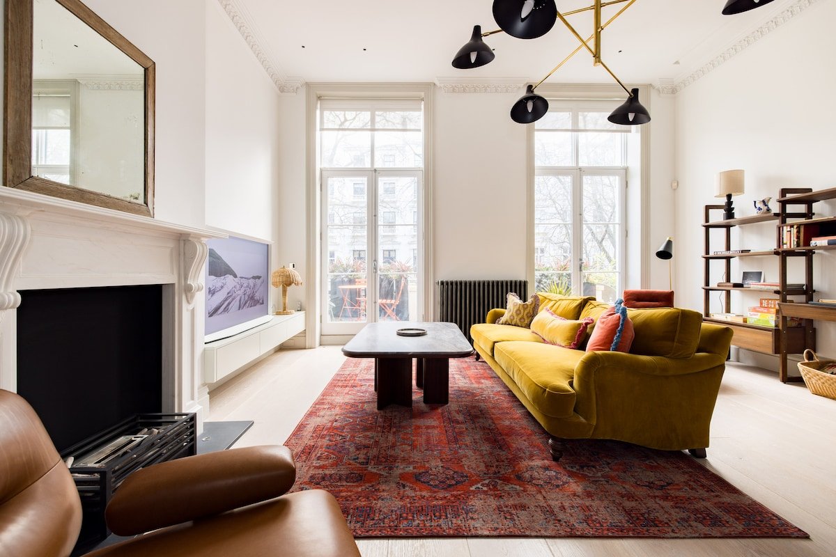 The Tree House 2 bedroom apartment by Hyde Park gallery image 3