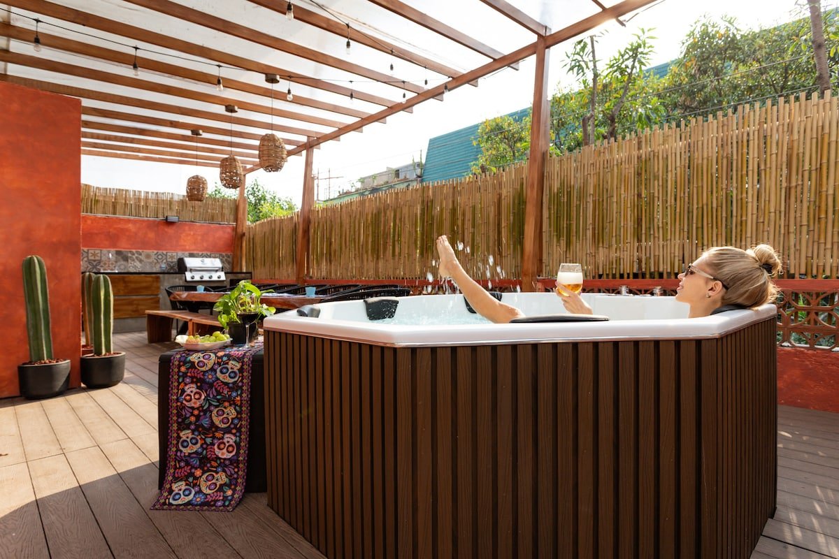 Grand Condesa Villa 5 Bedroom Rooftop w/AC 16Pax gallery image 3