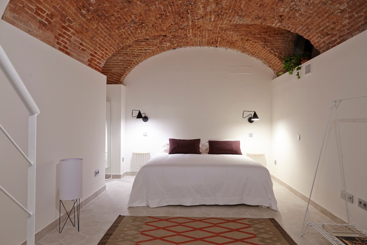 60 Balconies Recoletos Dúplex gallery image 2