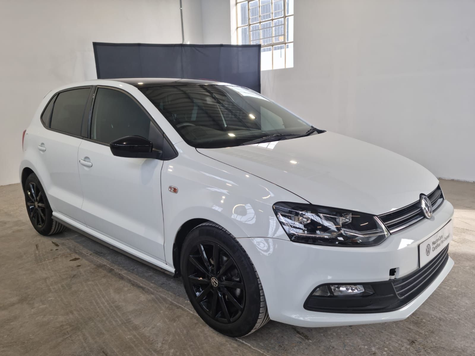 VOLKSWAGEN POLO VIVO 1.4 COMFORTLINE for Sale in South Africa