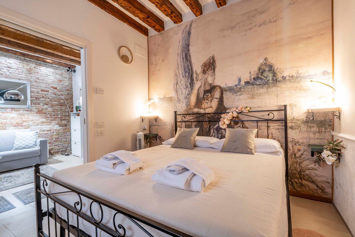 Ca’ Pestrin – Suite House (San Marco Square) gallery image 5