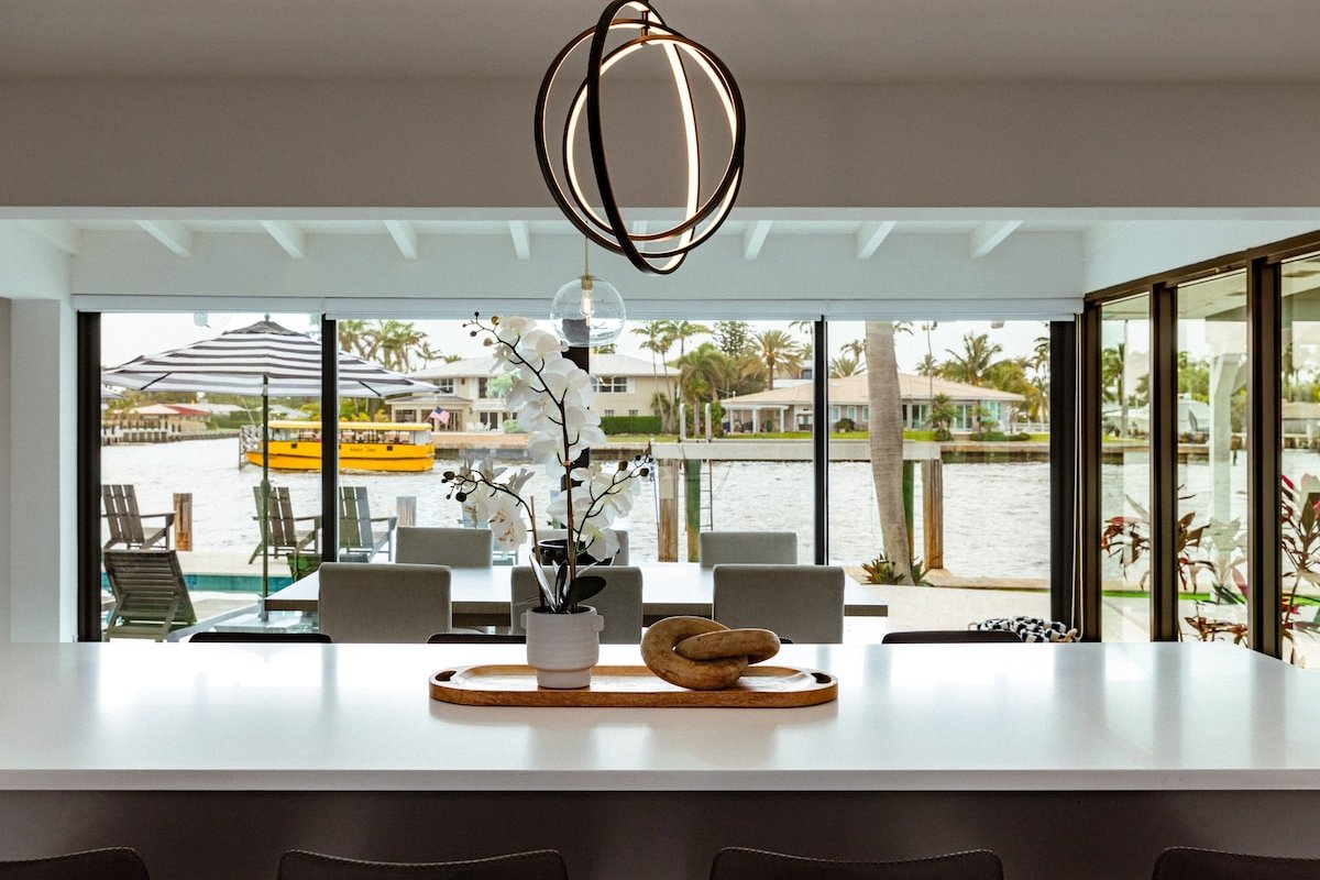 • Palm Pointe • 0.3 Miles to beach | Heated pool gallery image 4