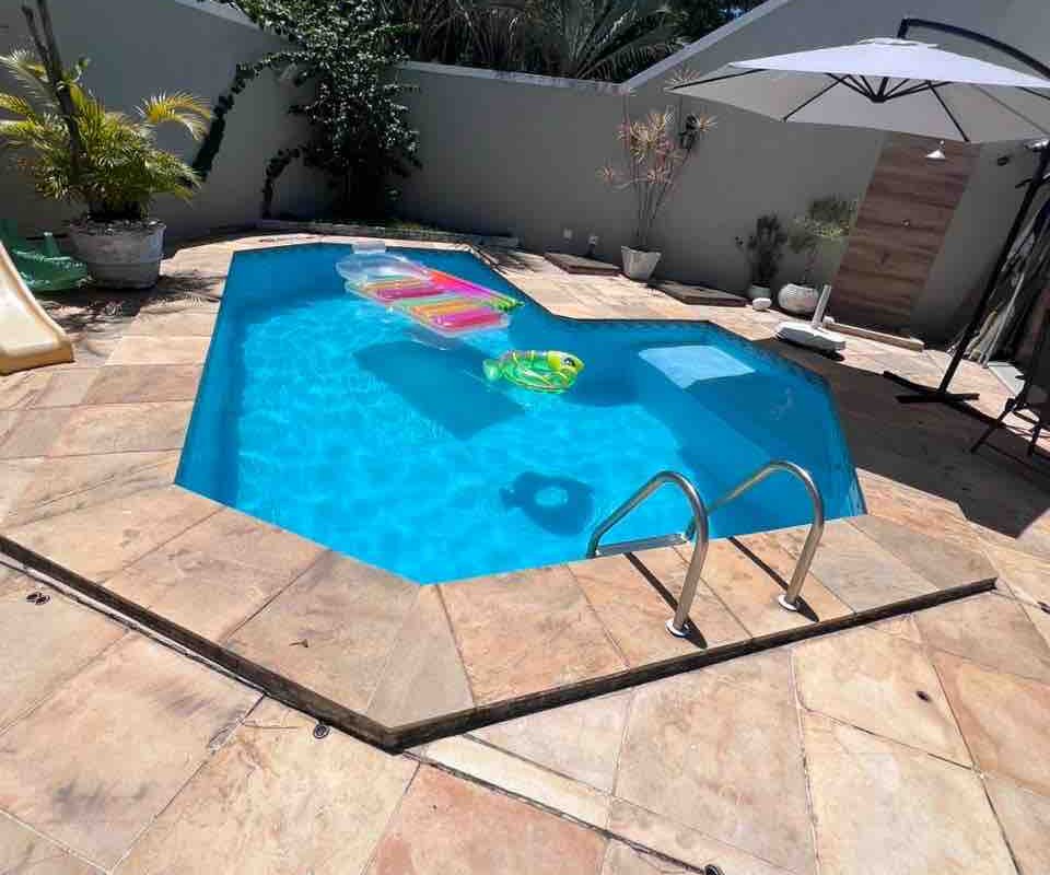 Mansion in Barra da Tijuca in a gated community gallery image 3