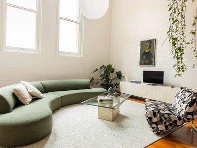 Warehouse in cool Collingwood.