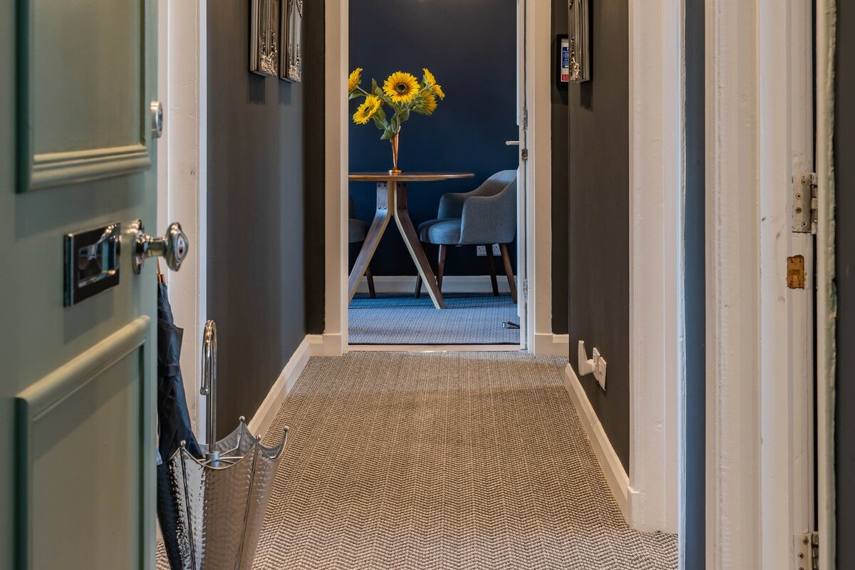 Boutique-hotel Styled Central, Quiet, Quaint Flat gallery image 3