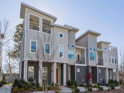 ComboNash Retreat 2 Units 4BR 4.5BA 1 Mi Broadway