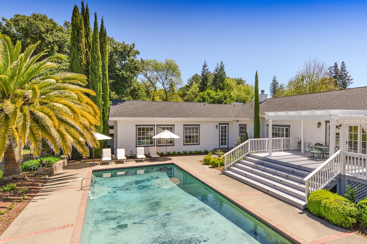 Spring Mountain Retreat gallery image 2