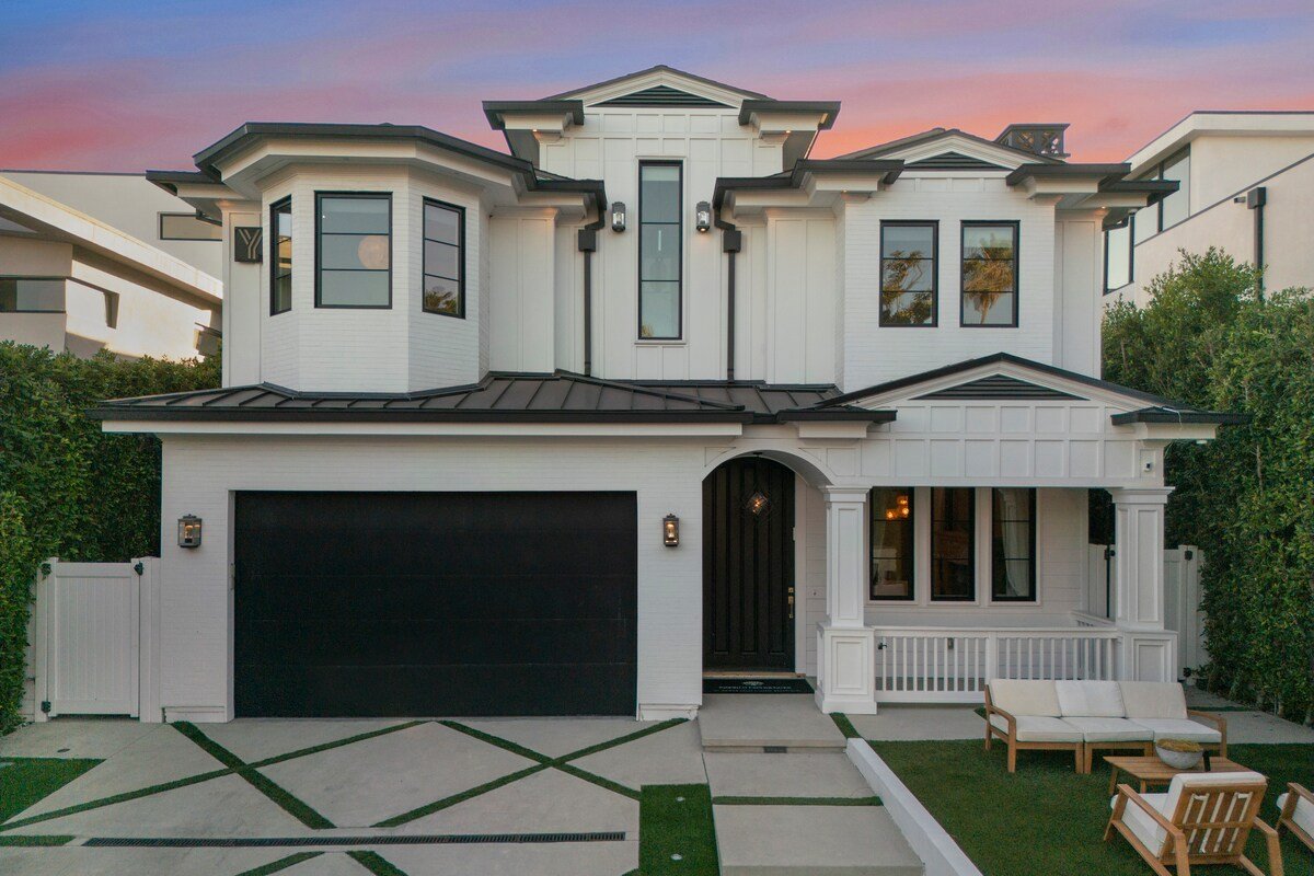 West Hollywood Farmhouse w/ Pool & Home Theater gallery image 3