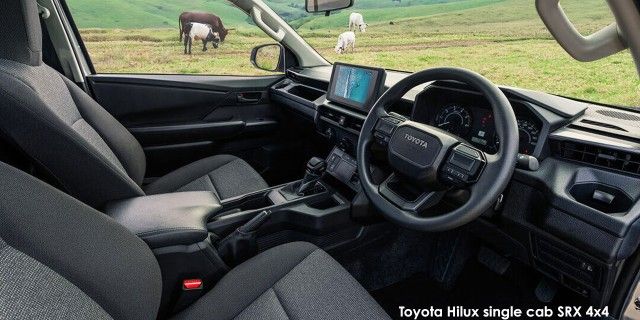 TOYOTA HILUX 2.8 GD-6 RB SRX 4X4 A/T P/U S/C - 17 