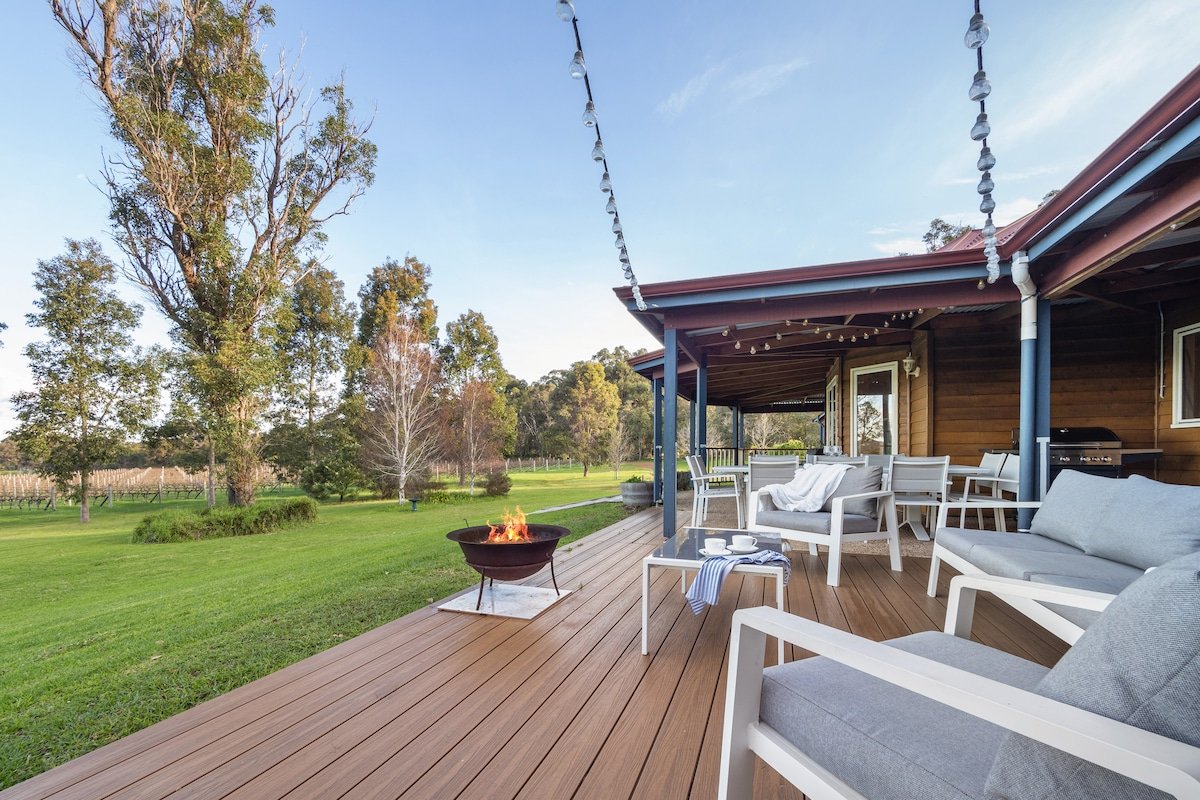 Burton Farmhouse—Reconnect with Nature & Family gallery image 2