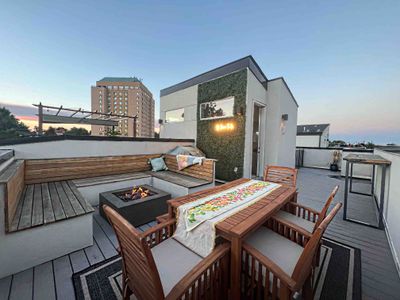 LoHi Townhome with Rooftop Deck & Mountain Views