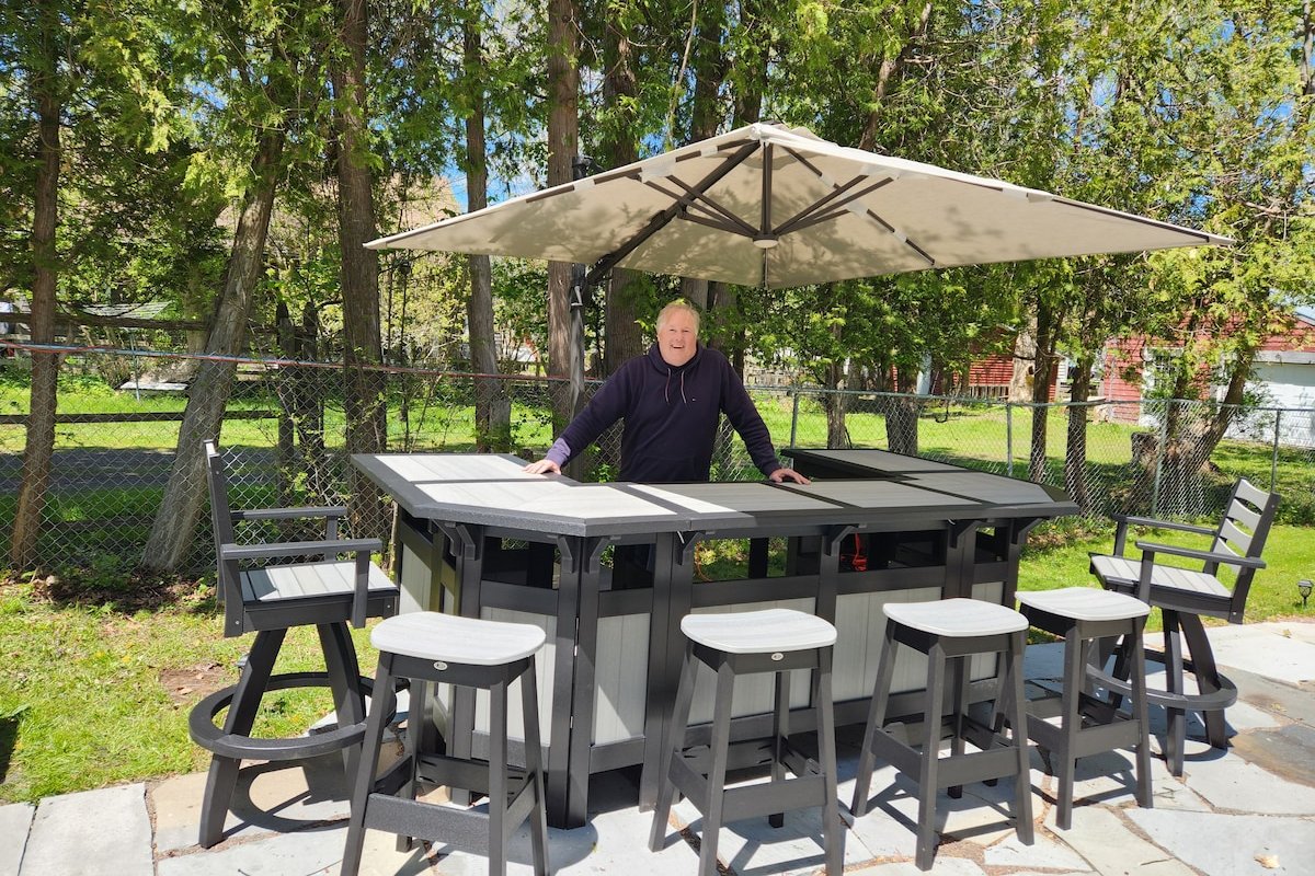 Charming outdoor dream patio/bar, 3BR home, gallery image 5