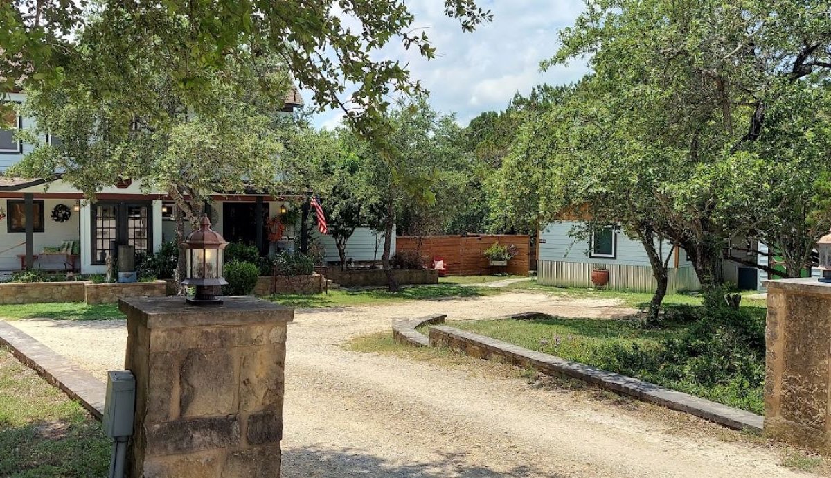 Nutty Brown Manor and Cabin