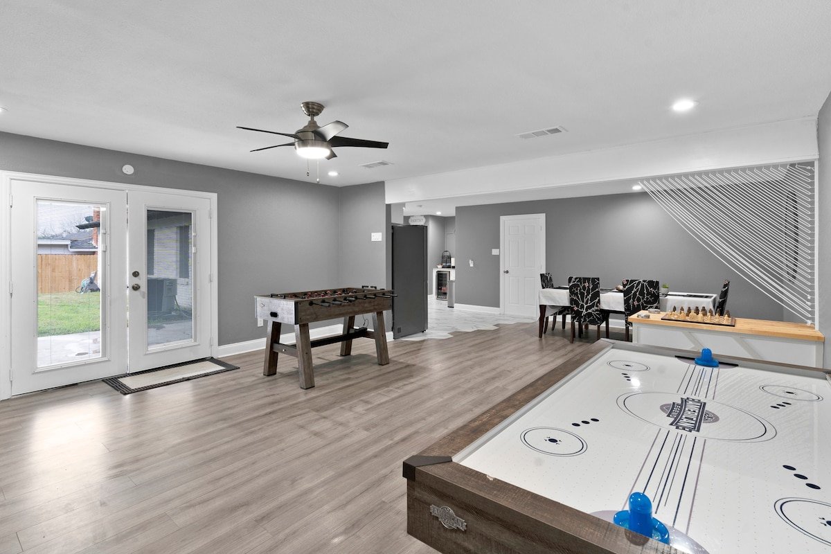 A home away from home with a pool. gallery image 4