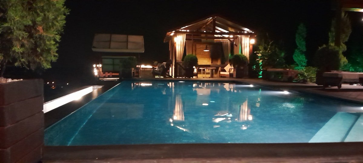 Ağvaya 8 km uzaklıkta Isıtmalı havuzlu lüks villa gallery image 3