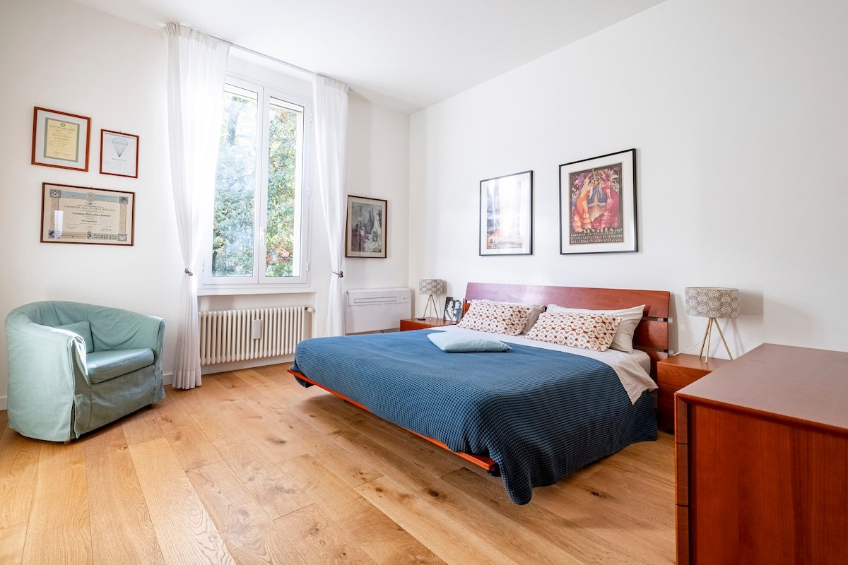 Chez Fratellini, with parking & the Circus History gallery image 3