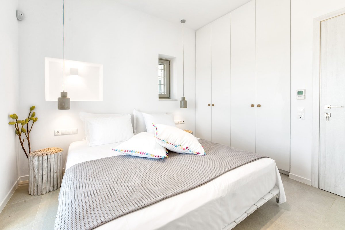 White Cube Villa gallery image 3