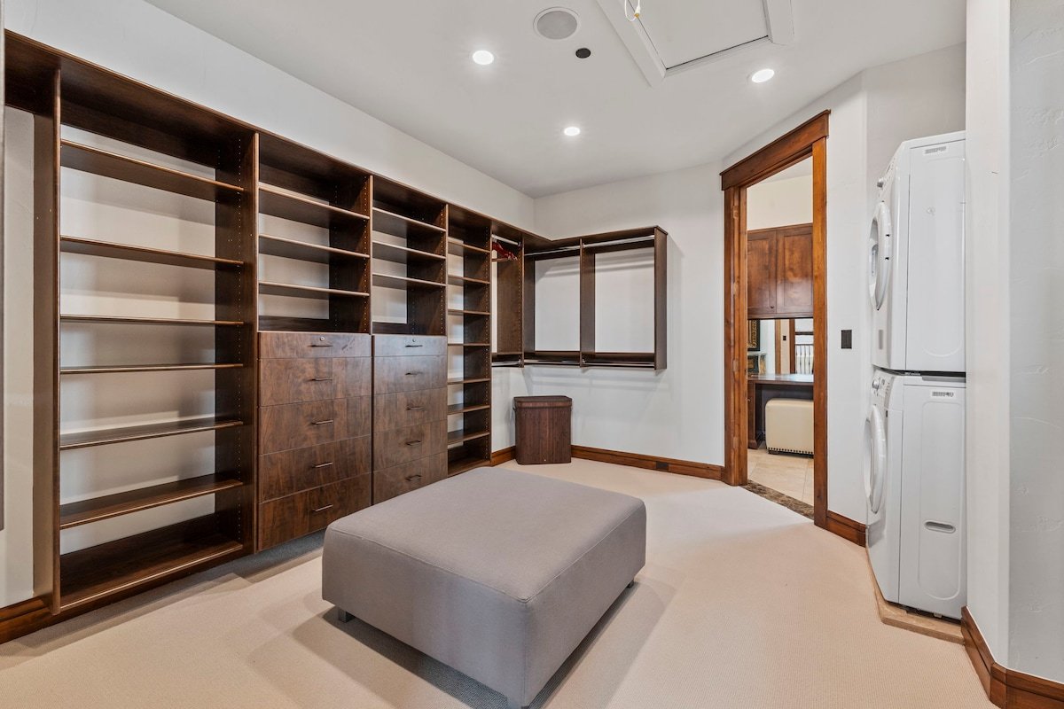 Ski-in luxe chalet – perfect holiday stay deal gallery image 5