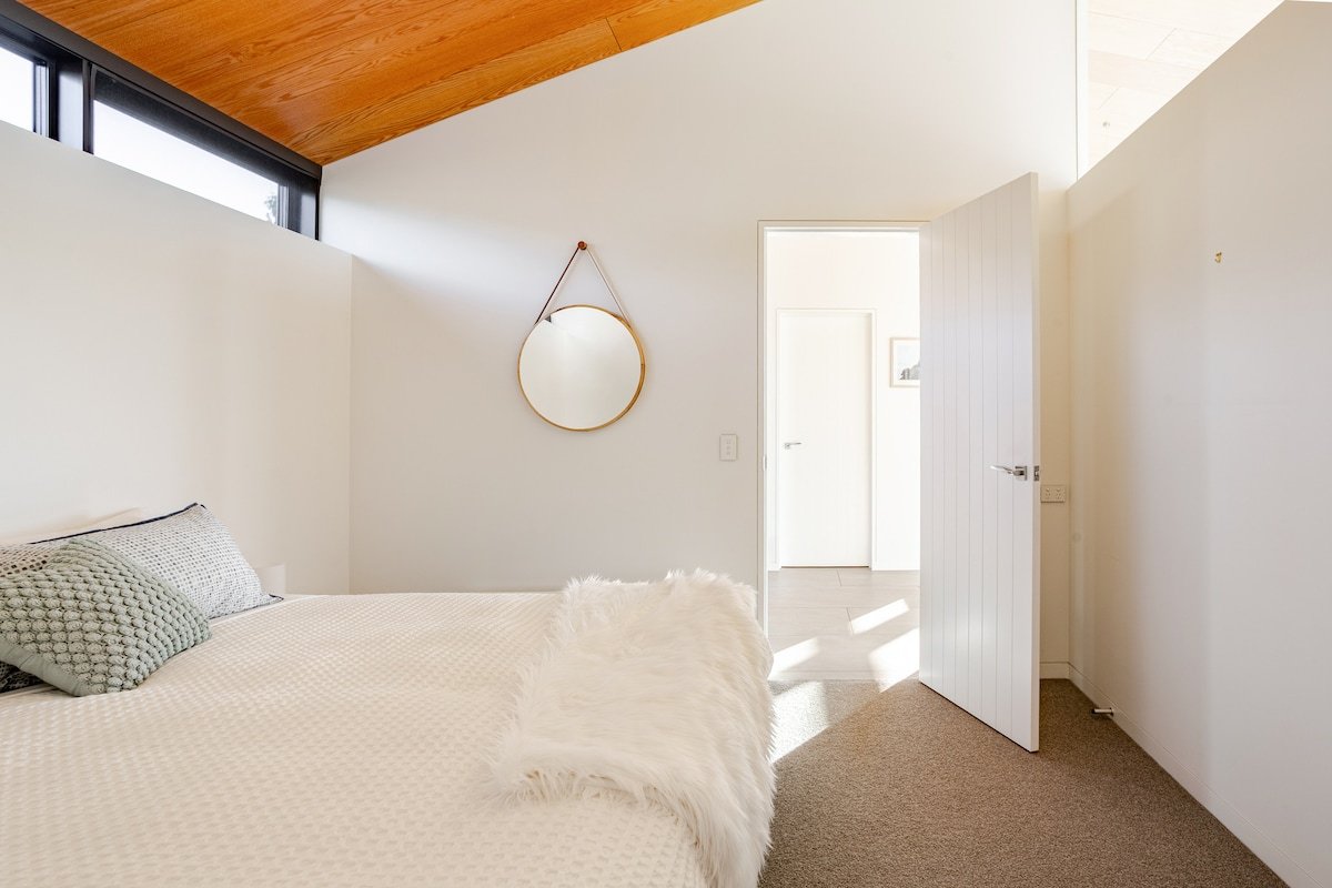 Hawk House by Sotheby’s Luxury Rental Homes gallery image 4