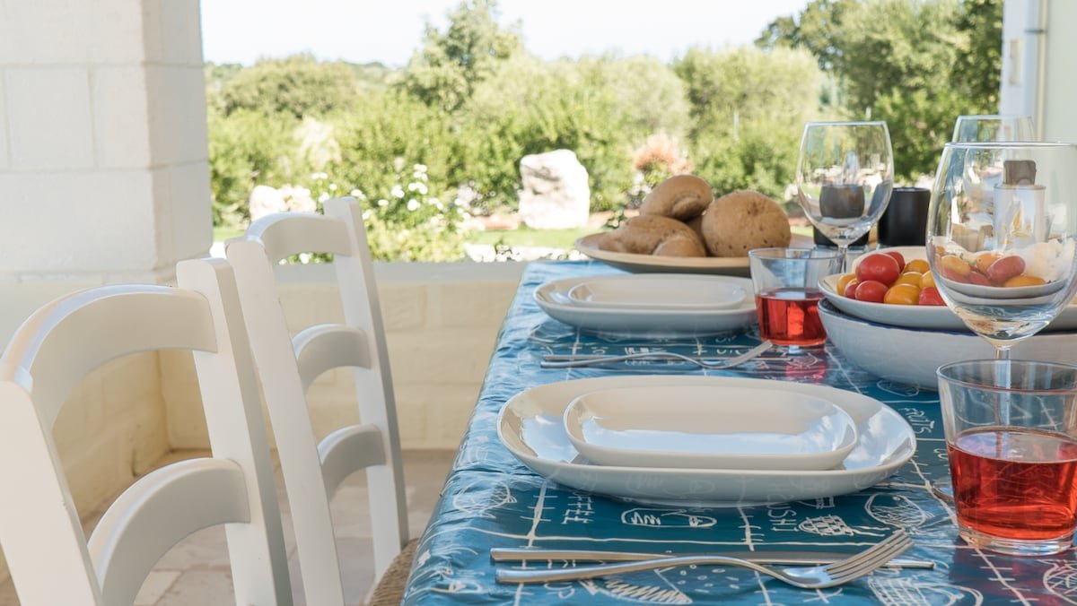 Chic two bedroom villa with private pool & BBQ gallery image 4